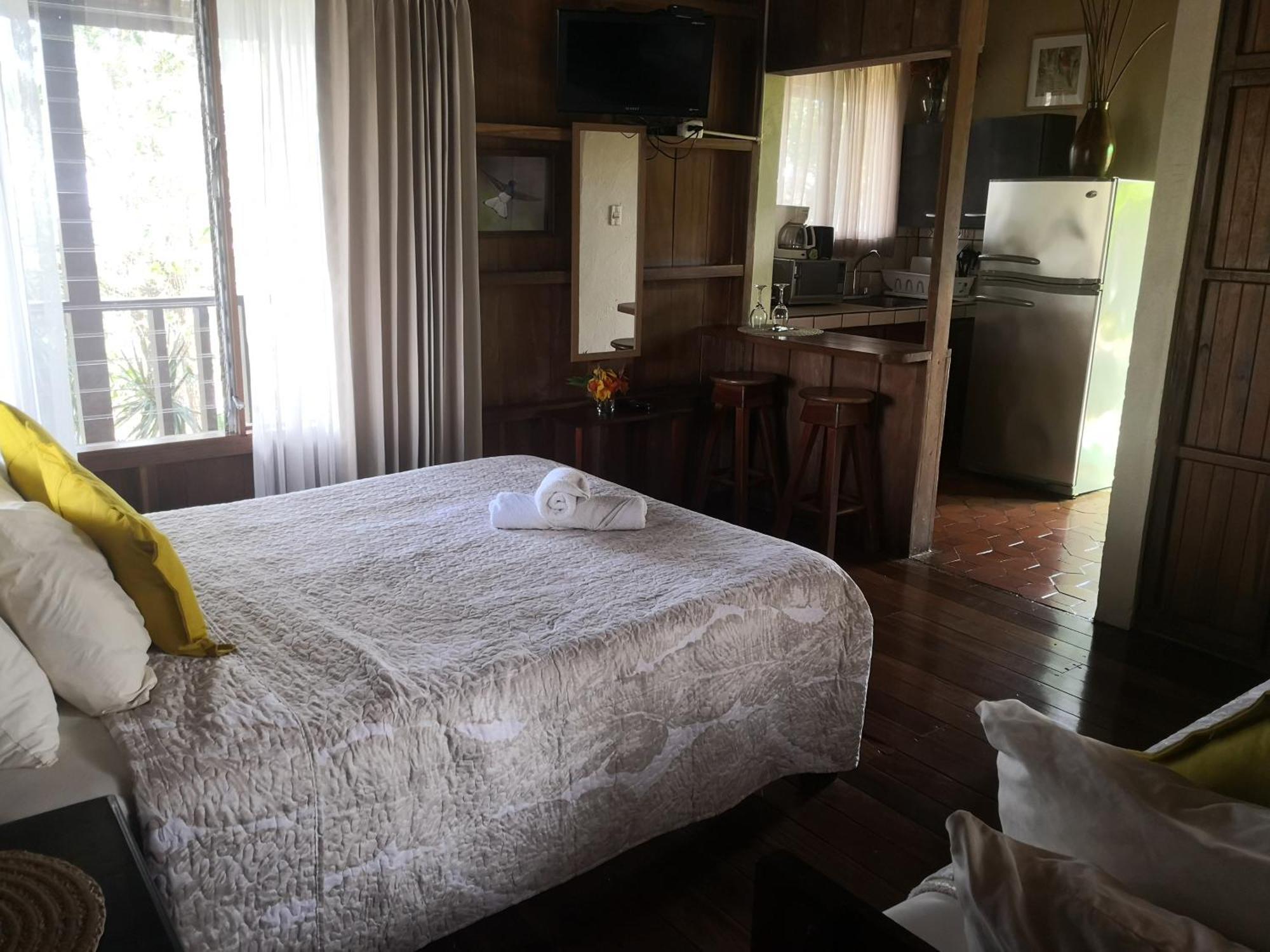 Hotel Villas De La Colina Atenas Cameră foto